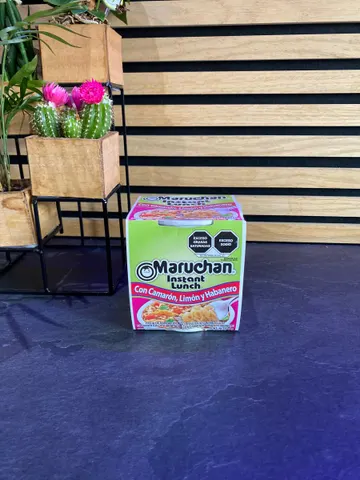 Instant Lunch Con Camarón, Limón y Habanero